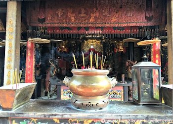 Altar Offerings for Chung Yeung Festival