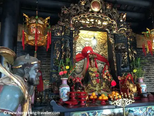 Altars and offerings at Pak Tai Temple in Cheung Chau