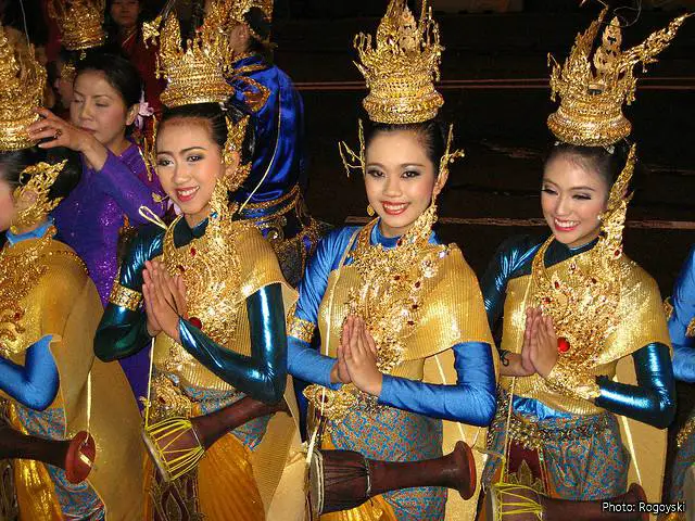 Hong Kong Chinese New Year Parade: Thai dancers at the parade 