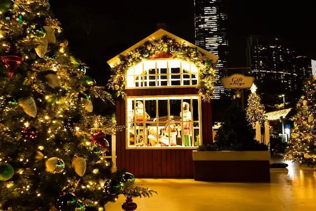 West kowloon 
 Winterfest Christmas Town