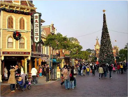 Christmas Tree at Hong Kong Disneyland