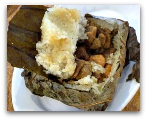 Dim Sum Types: sticky rice wrapped in leaves 