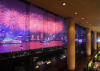 Panoramic night views from the Lobby Bar at the Intercontinental Panoramic night views from the Lobby Bar at the Intercontinental