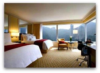 Ample suites with magnificent views at JW Marriott