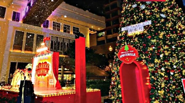 Lee Tung Avenue Greatest Christmas Show Lee Tung Avenue Greatest Christmas Show