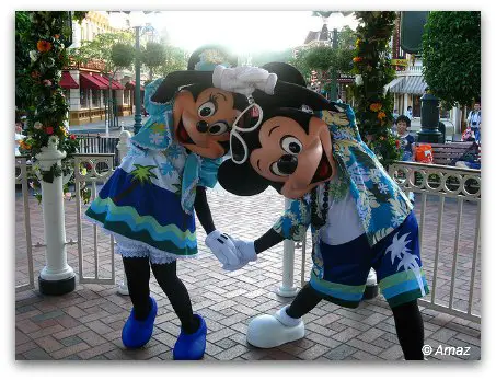 Mickey and Minnie in Summer Beach Clothes