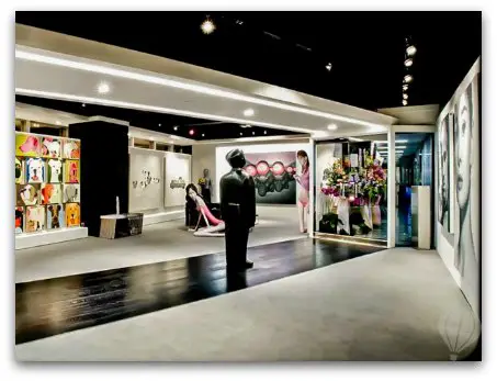 Art Gallery in Hollywood Road Hong Kong