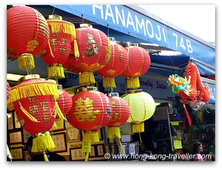 Stanley market - shopping for souvenirs