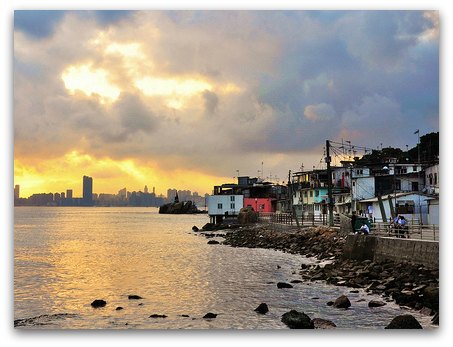 Victoria Harbour Cruise - Sampan Ride